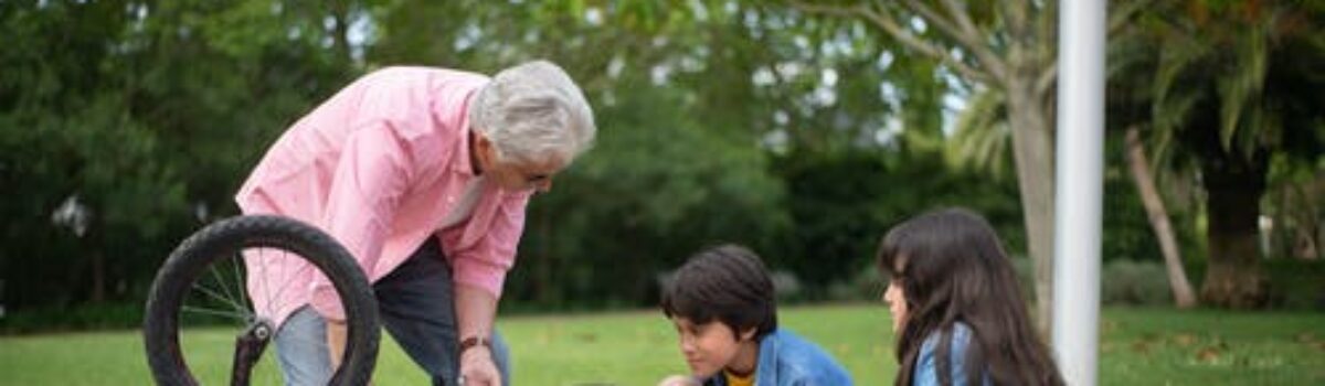 ‘Nonno mi prendi in braccio?’ Le istanze educative dei nonni (troppo spesso negate).